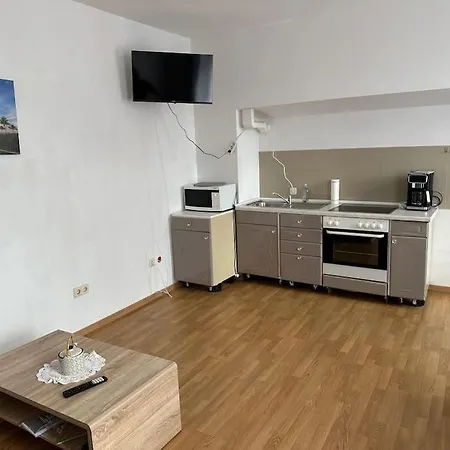 Schoene 2 Zi Whg Mg Altstadt