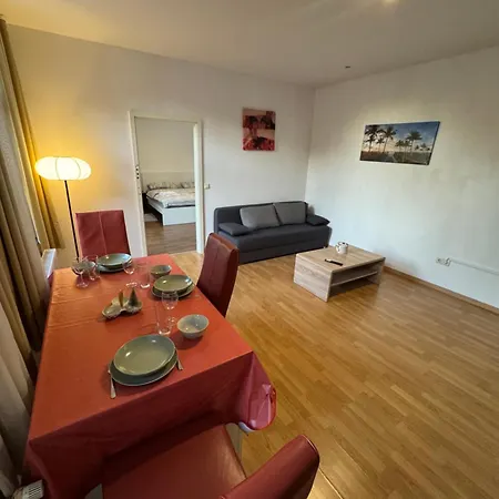 Schoene 2 Zi Whg Mg Altstadt Daire *