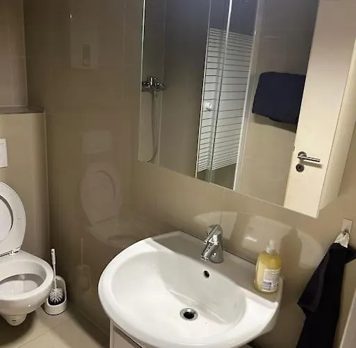 Schoene 2 Zi Whg Mg Altstadt * Mönchengladbach