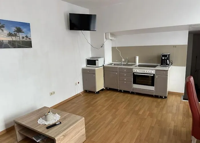 Schoene 2 Zi Whg Mg Altstadt