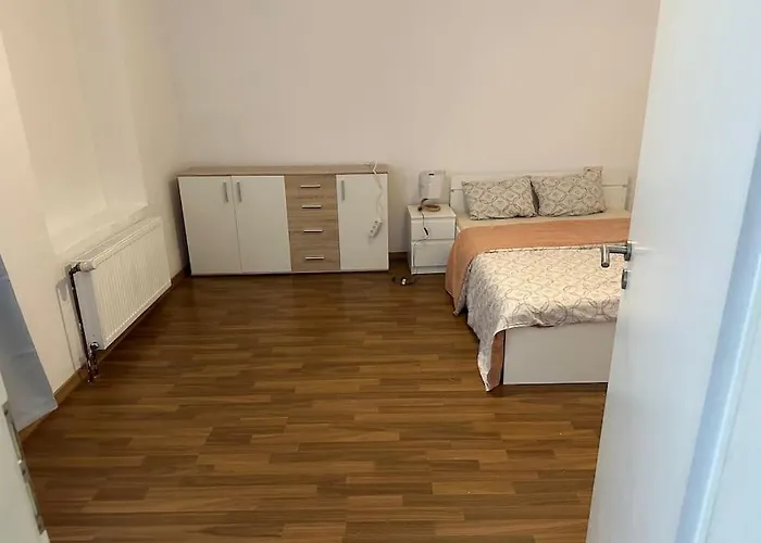 Schoene 2 Zi Whg Mg Altstadt Daire