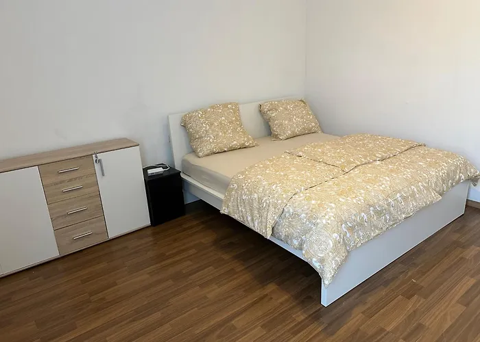 Schoene 2 Zi Whg Mg Altstadt Daire Mönchengladbach