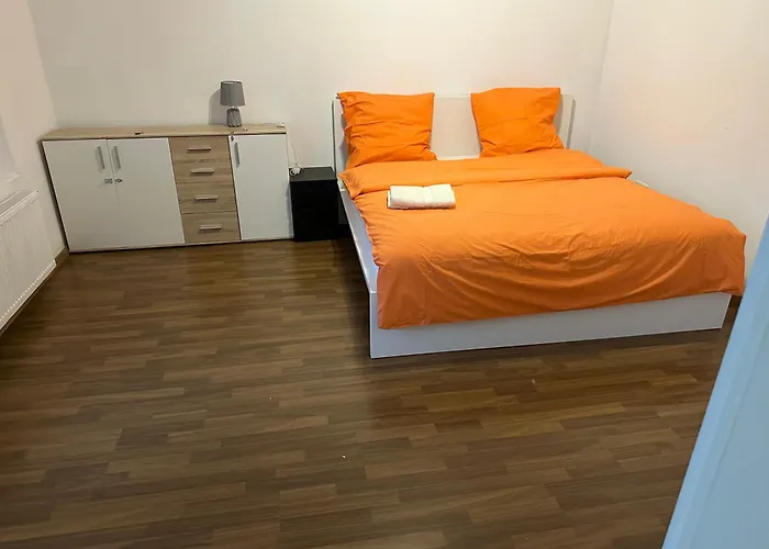 Schoene 2 Zi Whg Mg Altstadt *