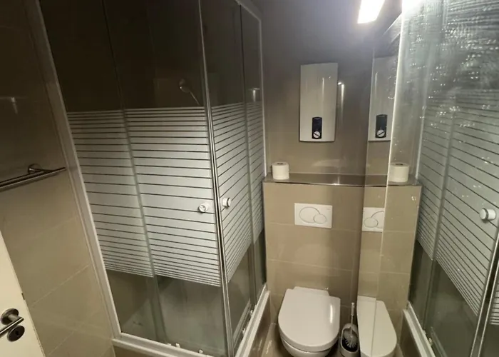 Schoene 2 Zi Whg Mg Altstadt * Mönchengladbach