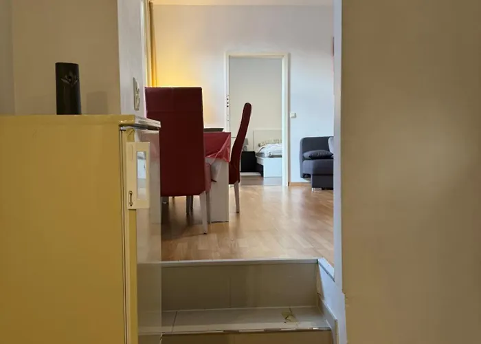 Schoene 2 Zi Whg Mg Altstadt